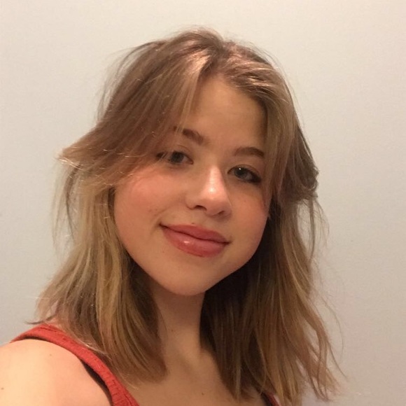 Meet your Posher, Mallory - Picture 1 of 1